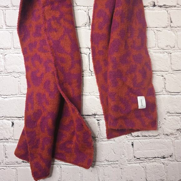 Athleta Morro Cheetah Leopard Animal Print Soft Plush Wrap Around Scarf Purple - Picture 3 of 8
